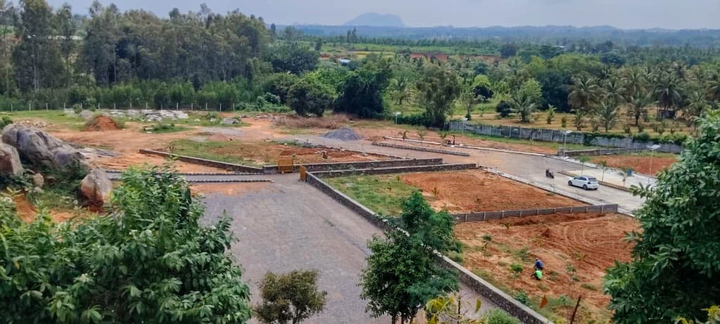 Nairuthya Whispering Wood — Elevated Farmland Vista & 30-ft Road Network